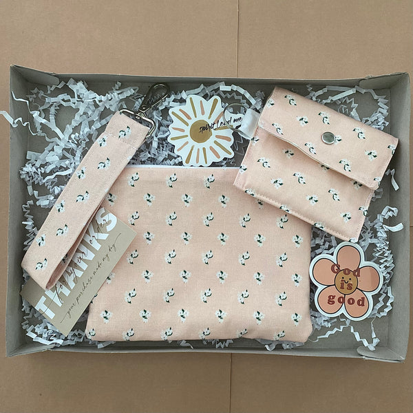 Light Peach Floral Bundle